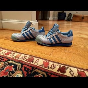 Adidas Samoa, size 7.5 womens